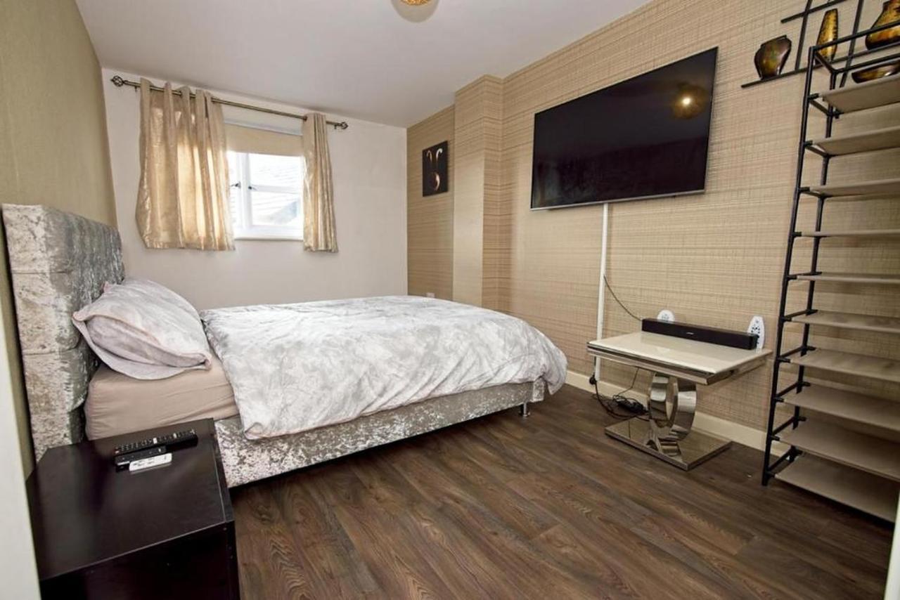 Five Star Rated Condo Manchester Exteriör bild